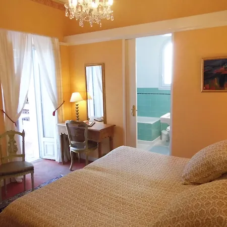 Готель Le Pre Catelan 3*