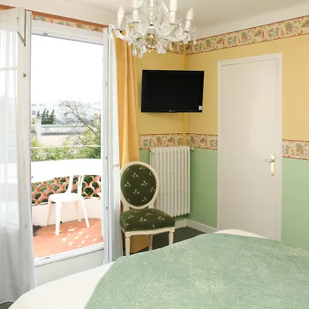 Le Pre Catelan Готель