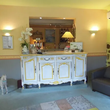 Готель Le Pre Catelan 3*