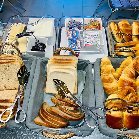 Готель Le Pre Catelan 3*