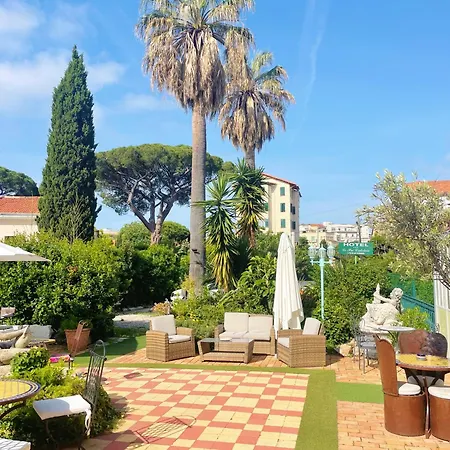 Le Pre Catelan מלון ז'ואן-לה-פינס