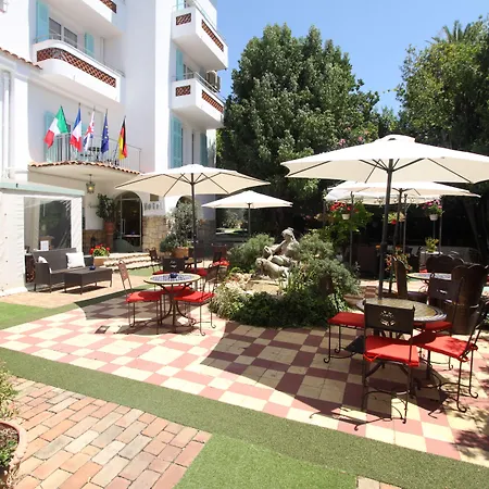 Готель Le Pre Catelan 3*