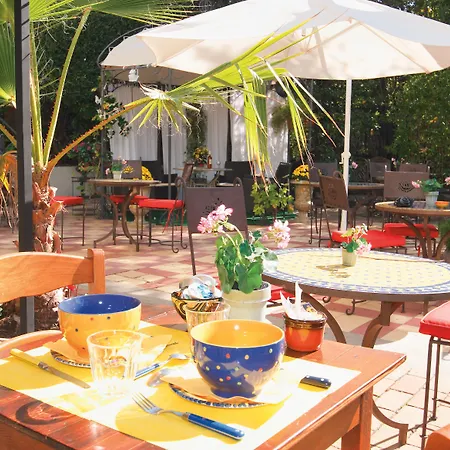 Le Pre Catelan Готель