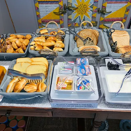 Le Pre Catelan 3* ז'ואן-לה-פינס