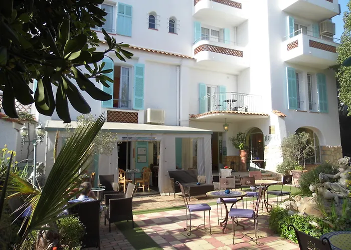 Le Pre Catelan 胡安莱潘