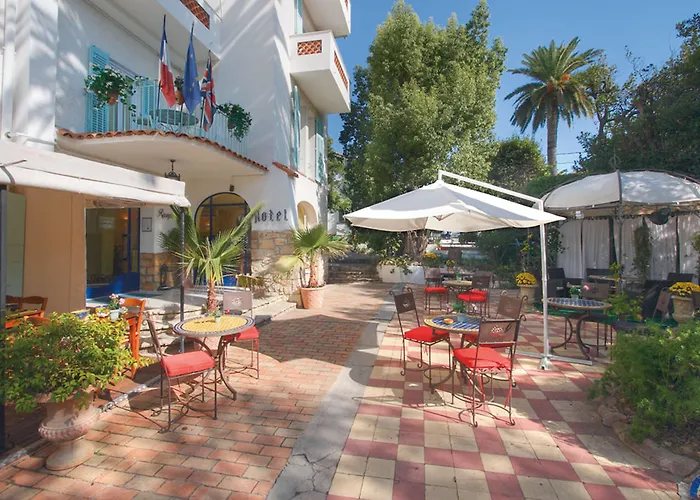 Le Pre Catelan 3* 胡安莱潘